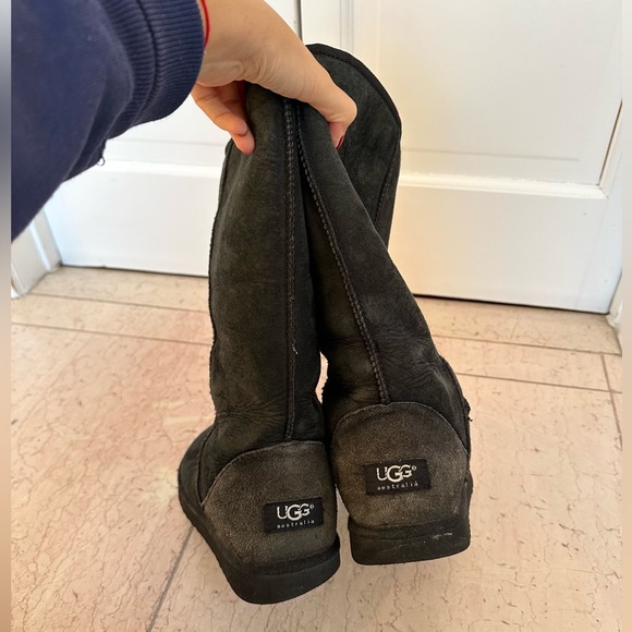 UGG Australia Black Tall Shearling Boots - Picture 5 of 16